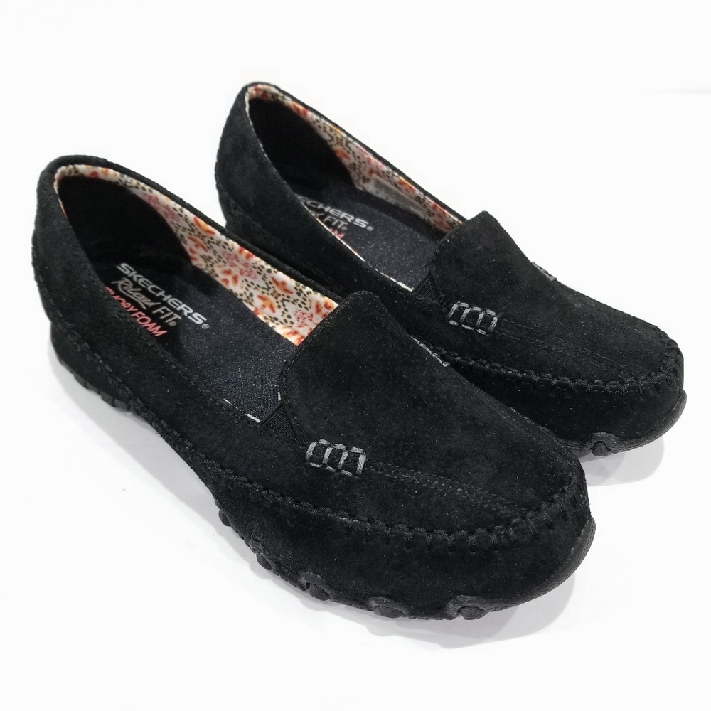Skechers Relaxed Fit Suede Loafer Slip On Size 5